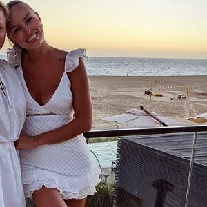 Selfie Leslie white dress